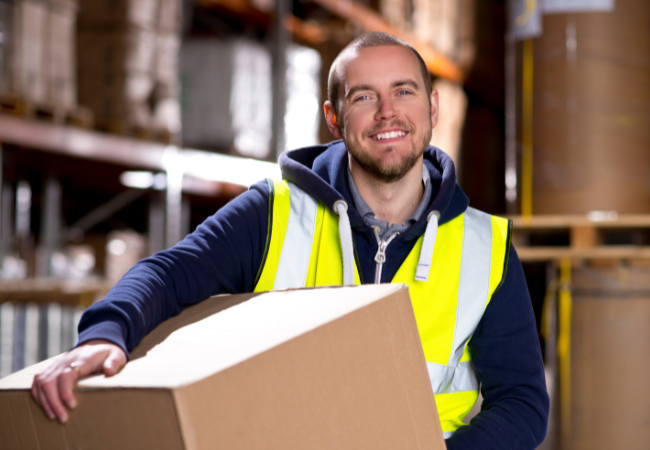Devenir Préparateur de Commandes en Logistique